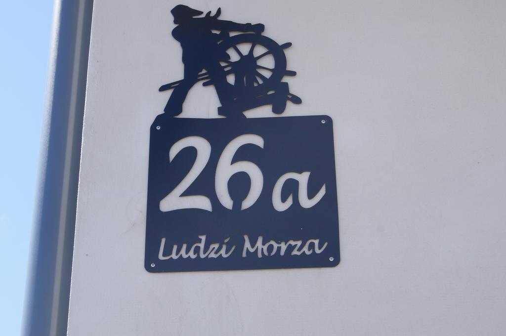 Dom Wczasowy Gracja Wladyslawowo Exterior foto